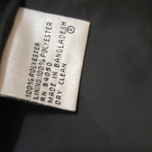 Le Suit jacket like new condition - Picture 9 of 10